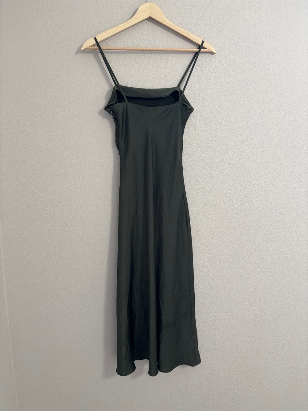 Zara Satin Midi Slip Dress Ruched Side Spaghetti Straps Emerald Green Size XS - Picture 5 of 14